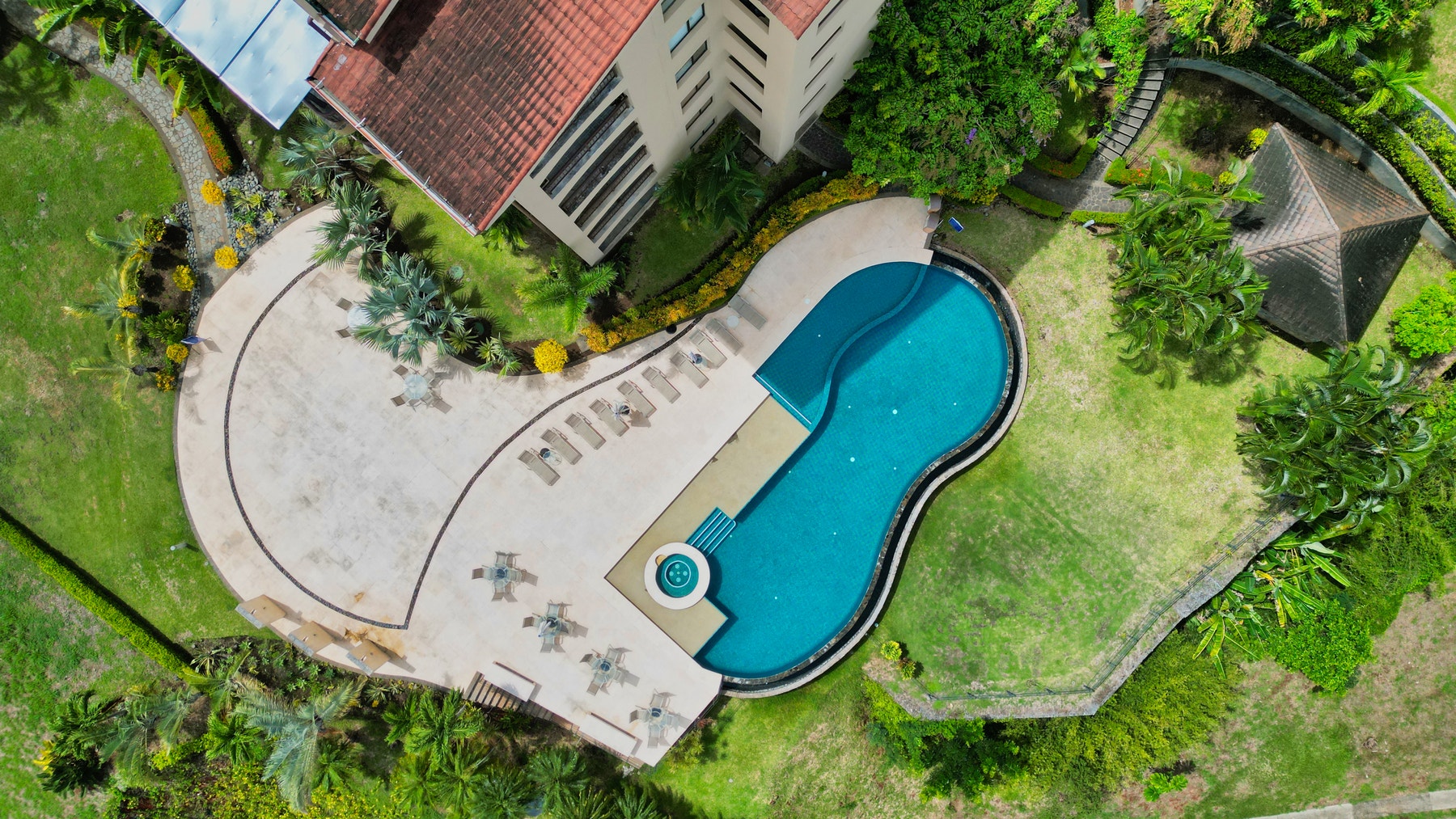 Investment Condominium with Ocean Views — photo 2 of 19