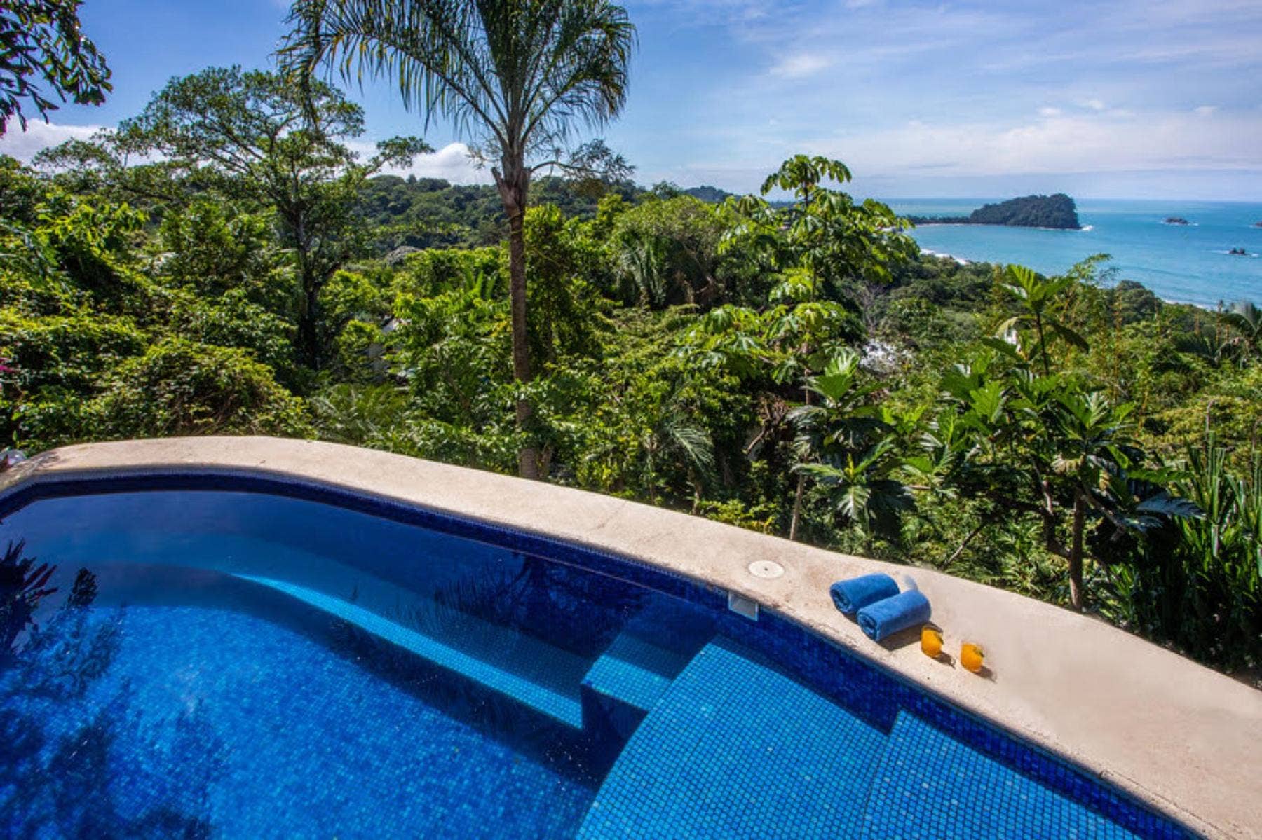 Income Opportunity Luxury Home, Pacific Canyon Drive, Manuel Antonio, Quepos, Quepos, Puntarenas, Costa Rica 63500 — photo 4 of 5