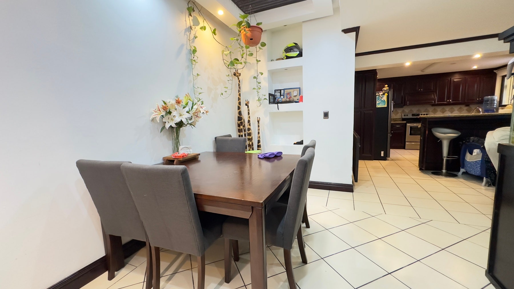 Tesoro del Rey  Condominium — photo 4 of 11