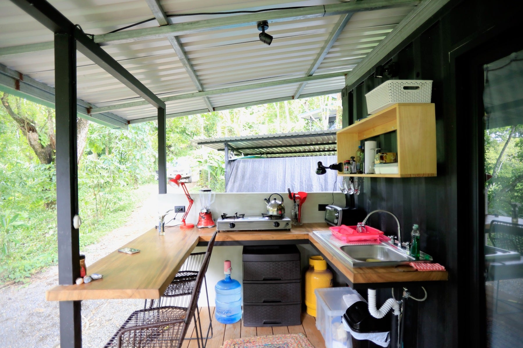 Jungle and River Hideaway with Three Units Santa Teresa — photo 16 of 19