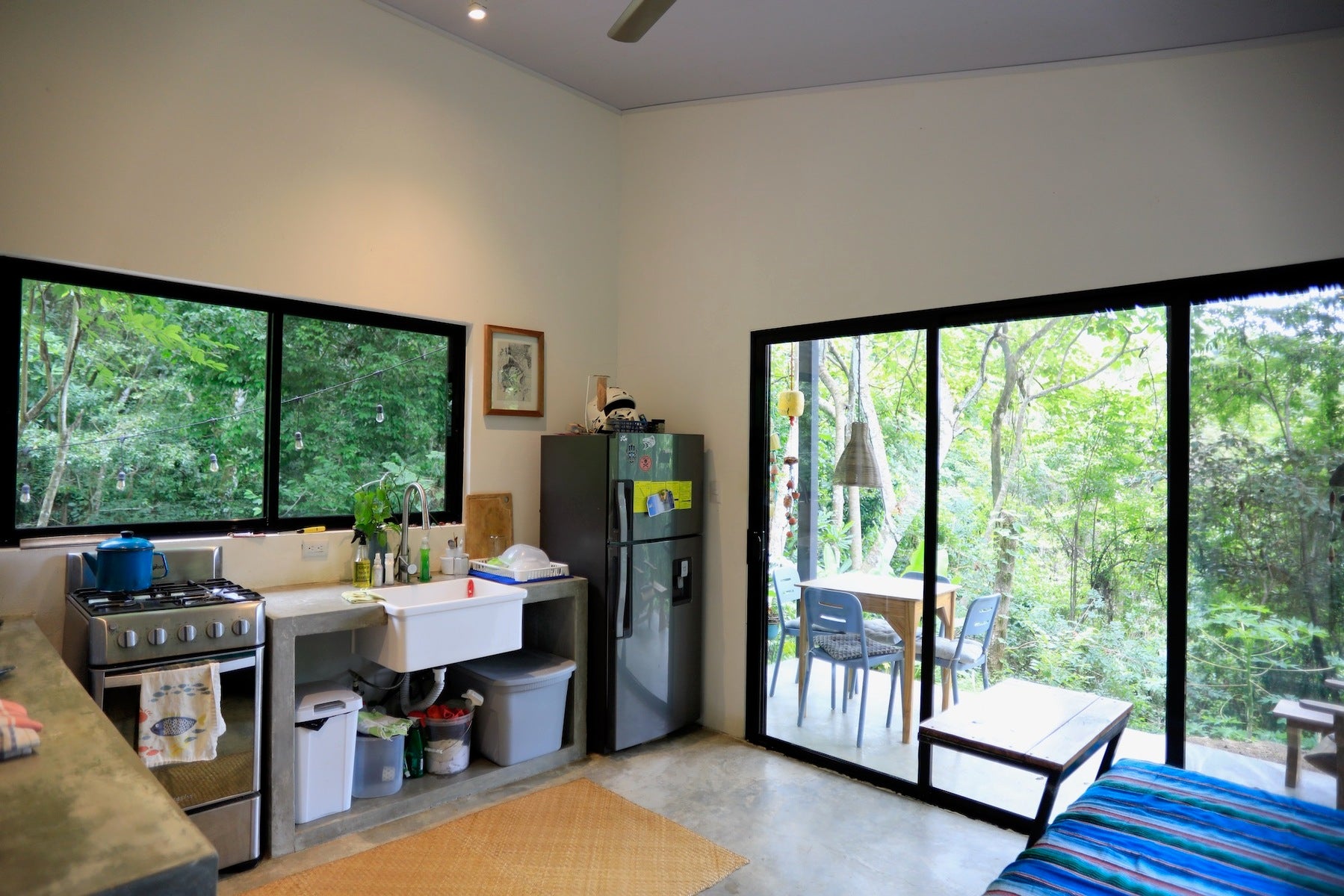 Jungle and River Hideaway with Three Units Santa Teresa — photo 15 of 19