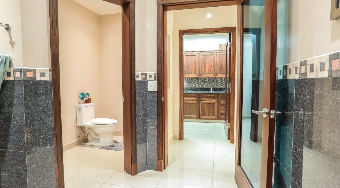 Casa Escondida — photo 14 of 19