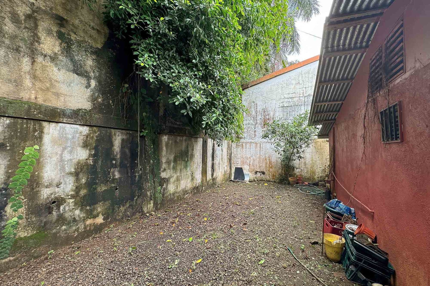 Small Rustic Home — photo 10 of 10