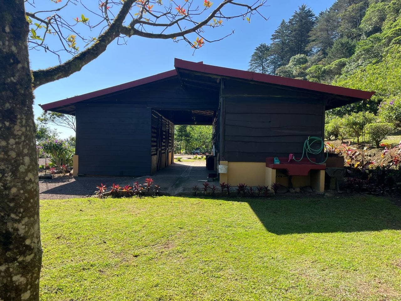 Palo Alto, family farm — photo 4 of 14