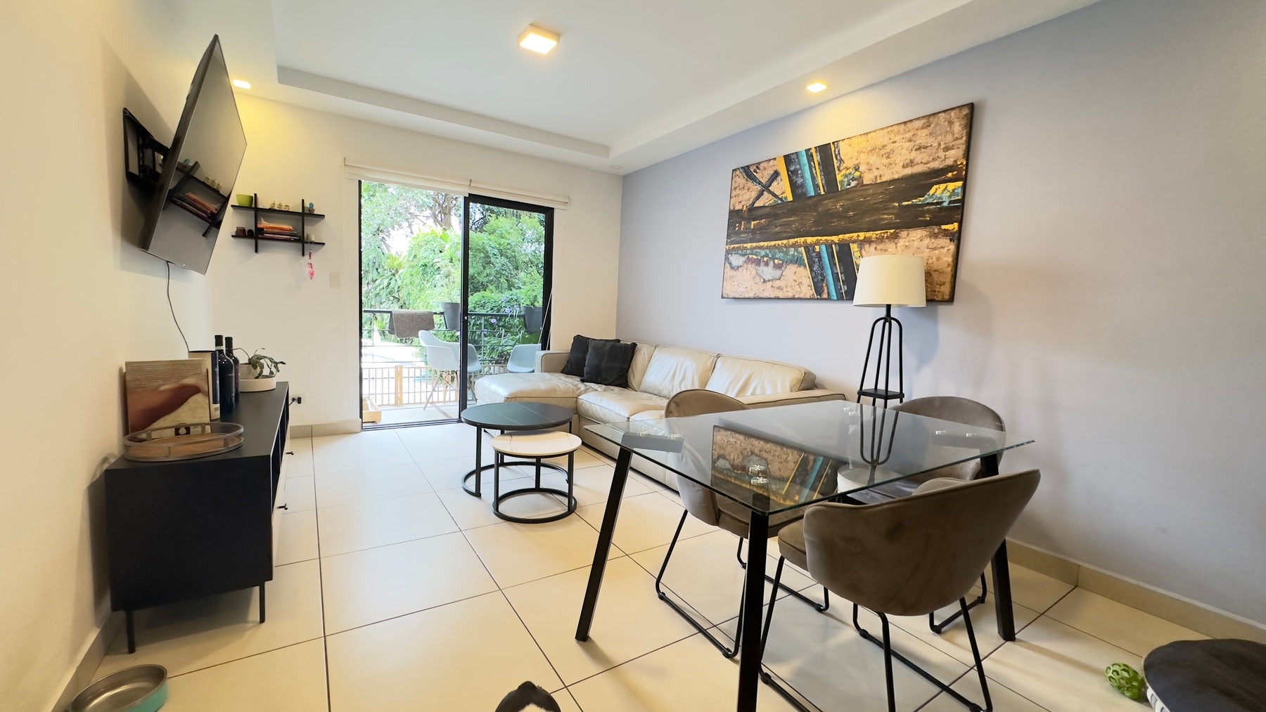 Bohemia Condominium — photo 2 of 7