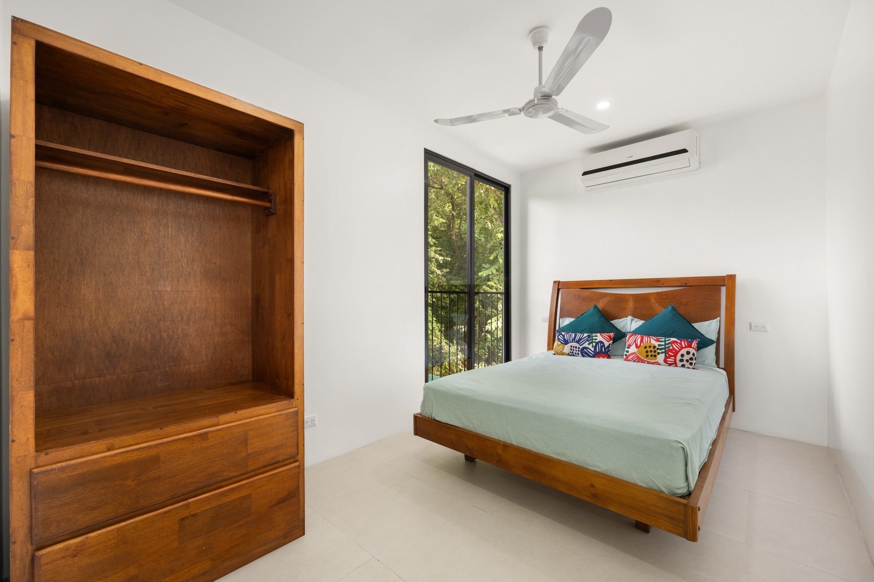 Fully Renovated Modern Home — photo 10 of 19