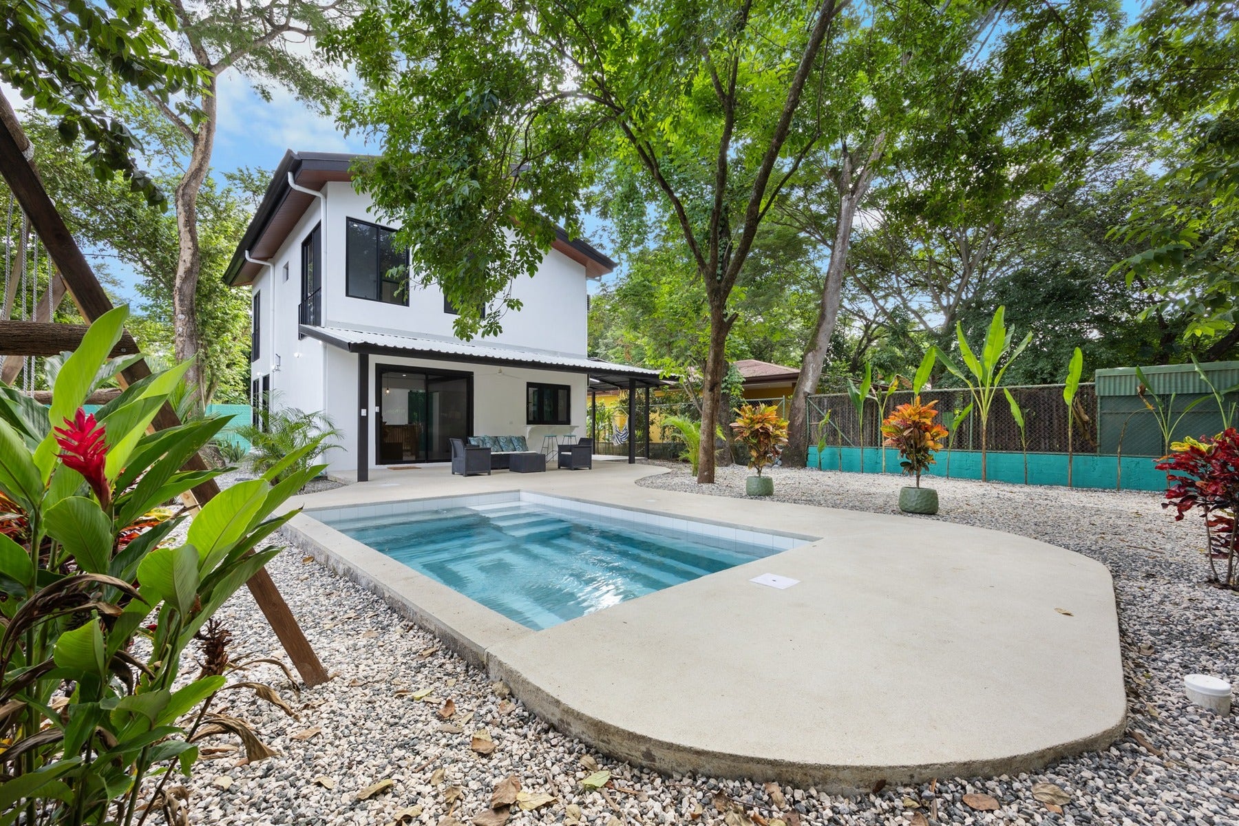 Fully Renovated Modern Home — photo 18 of 19