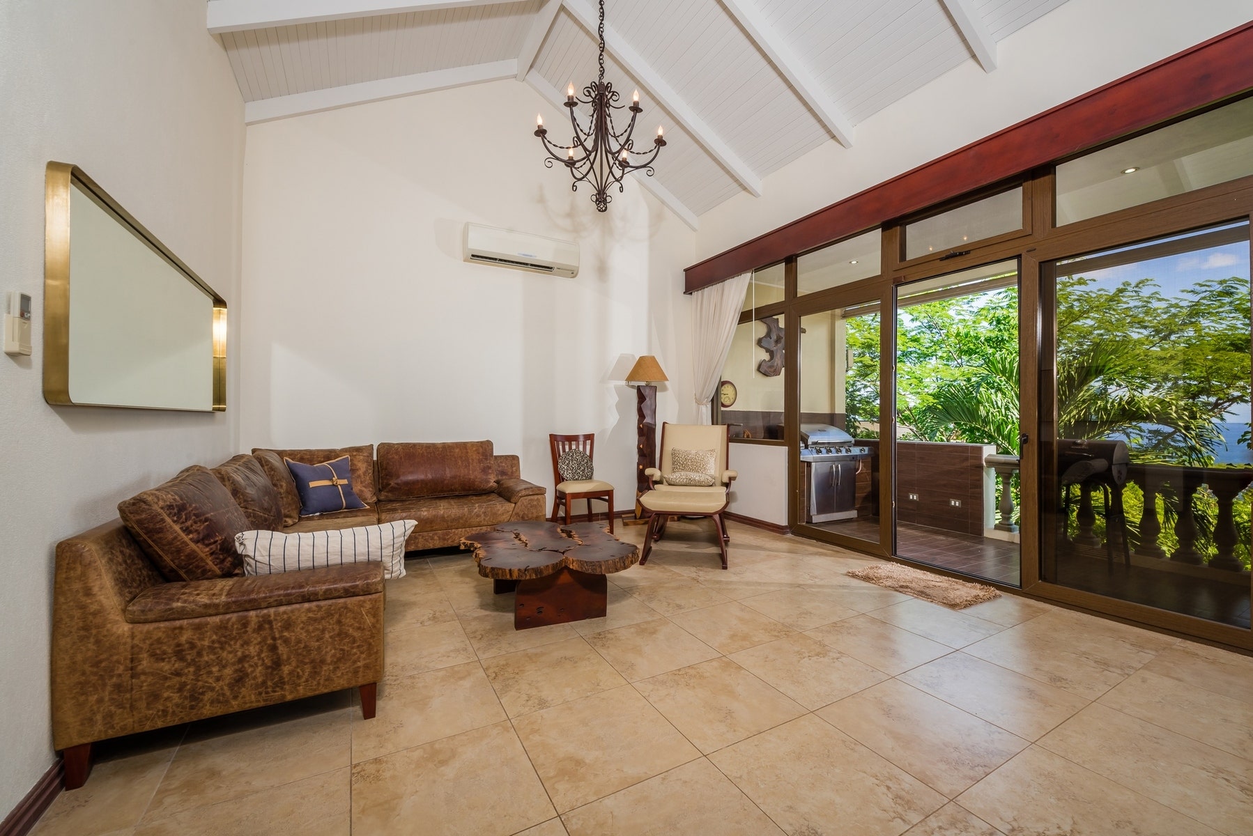 Casa Louzon — photo 9 of 19