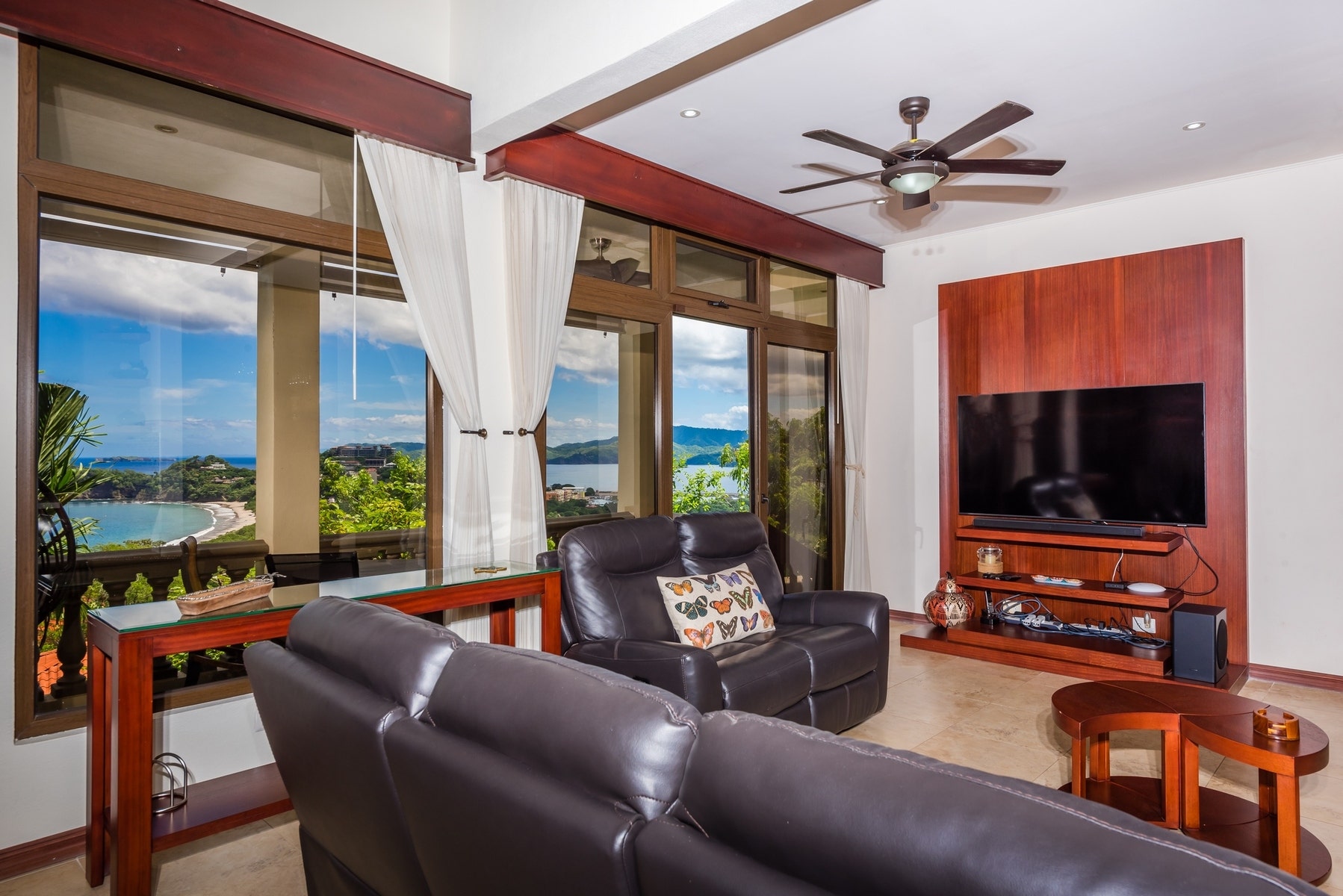 Casa Louzon — photo 12 of 19