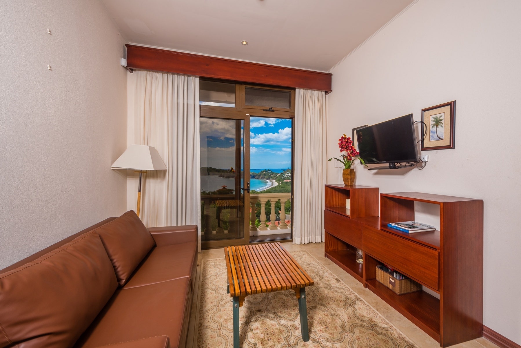 Casa Louzon — photo 13 of 19