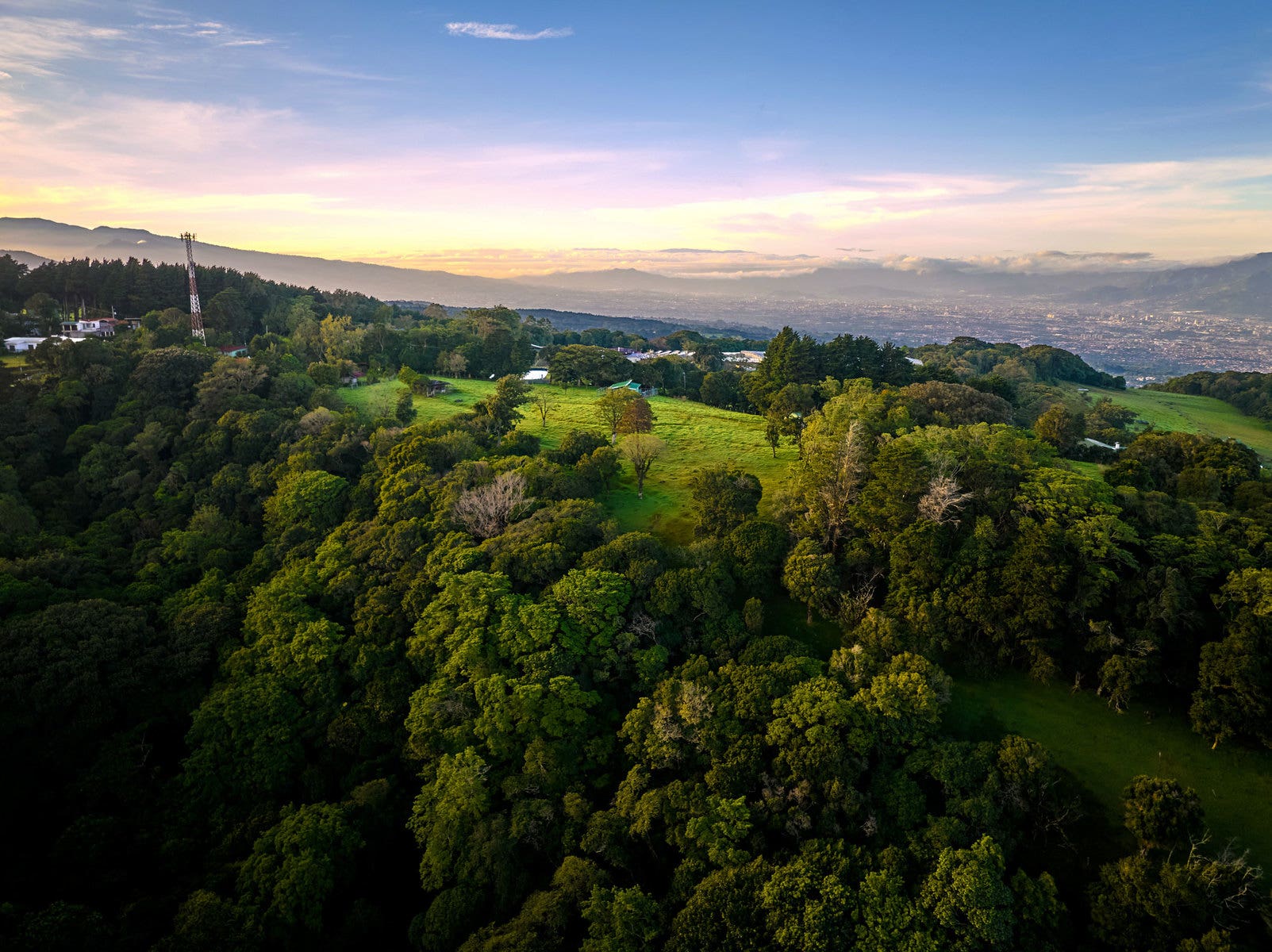 Nine hectare Mountain farm in Sacramento — photo 3 of 19