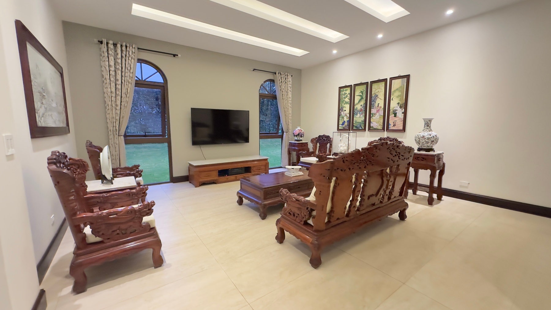 Monteran, Timeless Luxury Estate — photo 8 of 19