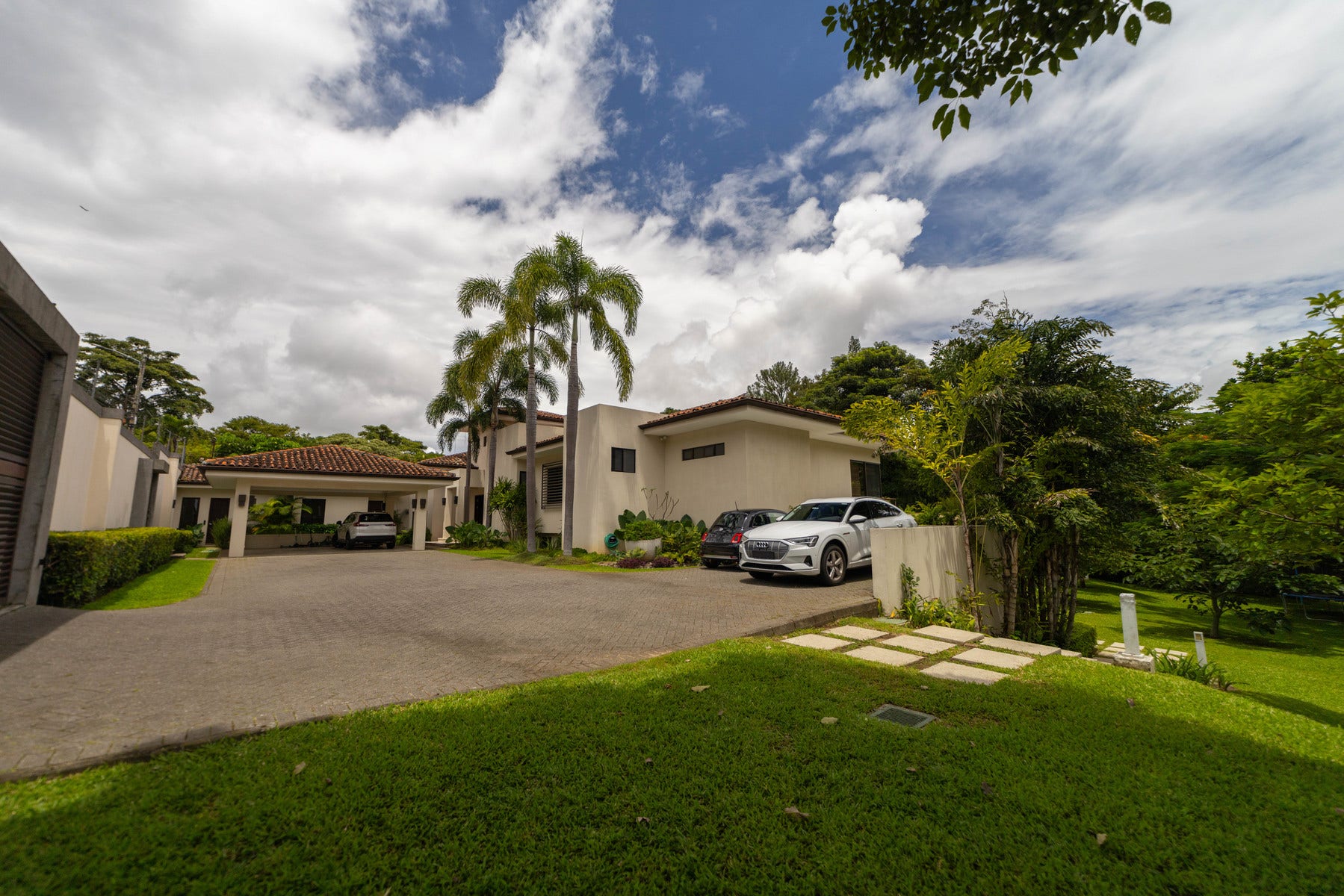 City Family Home, Escazu, San Rafael, Escazu, San Jose, Costa Rica 10201