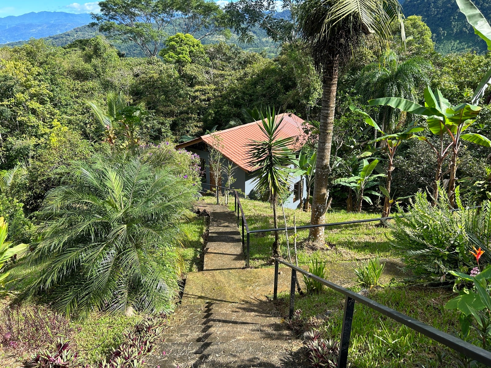 Waterfall View Home with Separate Cabina — photo 14 of 19