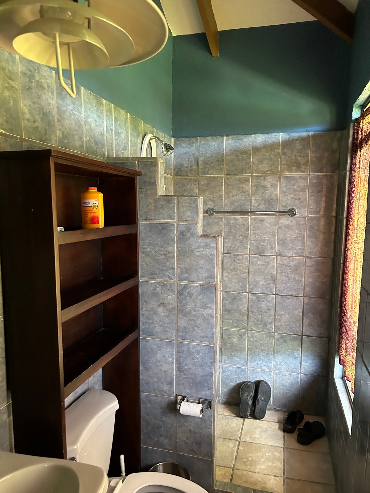 Waterfall View Home with Separate Cabina — photo 19 of 19