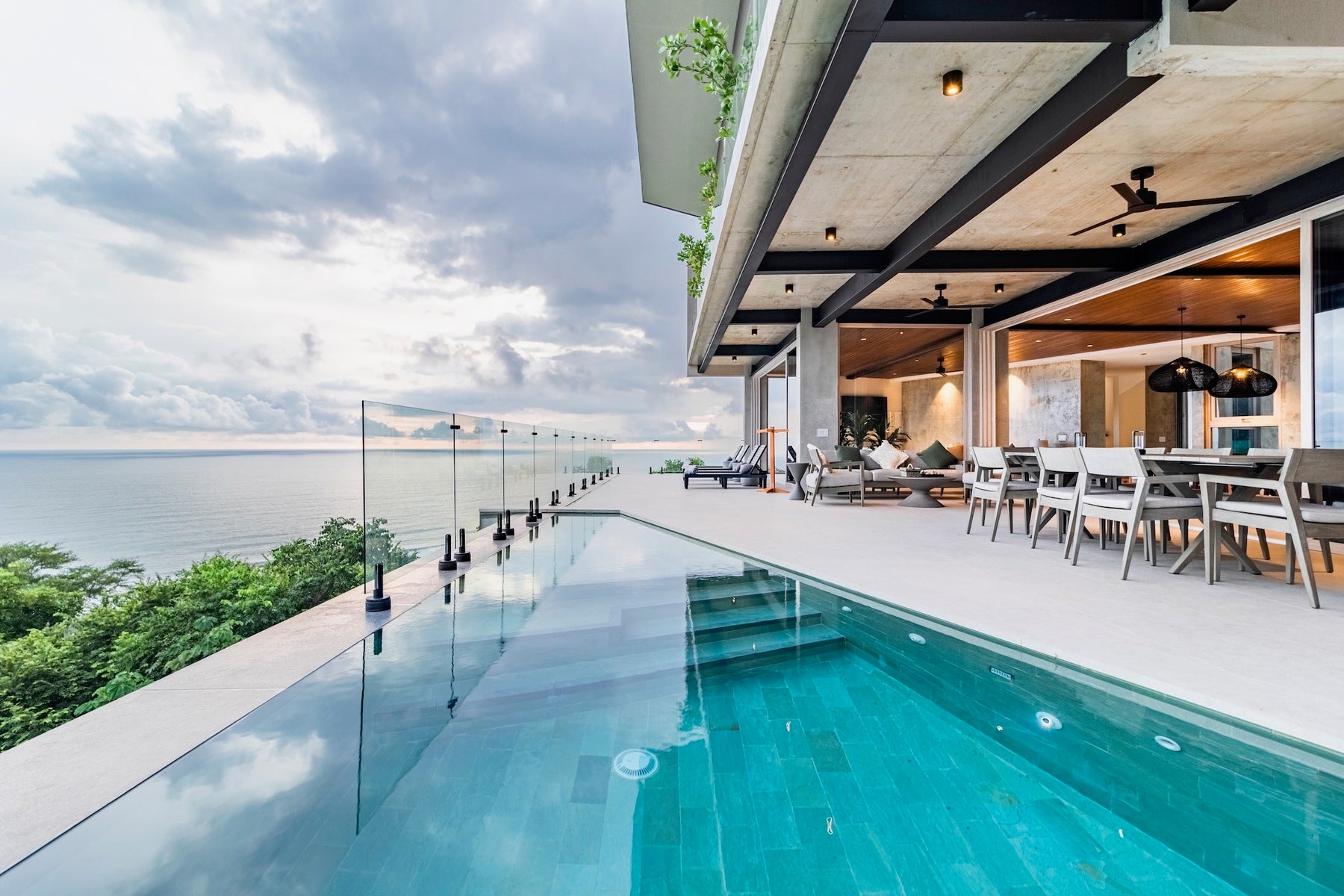 Luxury Ocean View Home — photo 10 of 19
