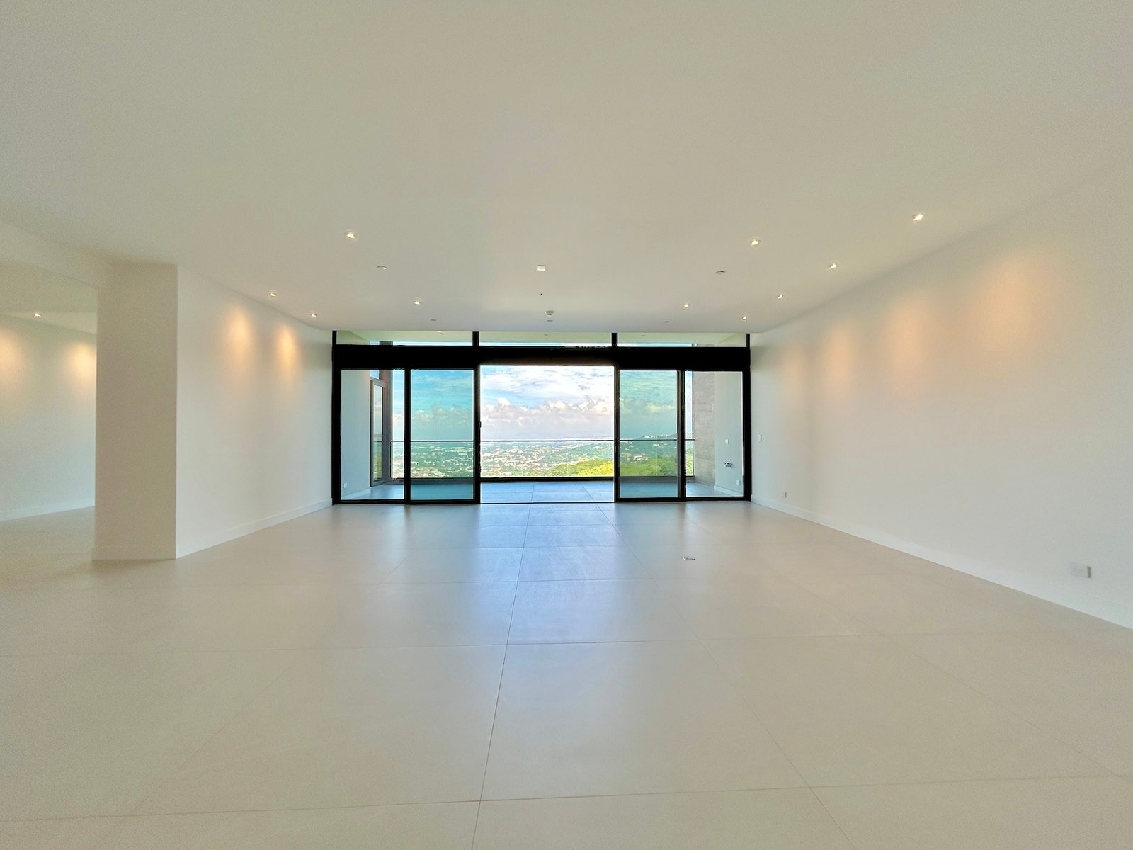 Brand New Luxury Apartment, #304, Solaris, Santa Ana, Santa Ana, Santa Ana, San Jose, Costa Rica 10901