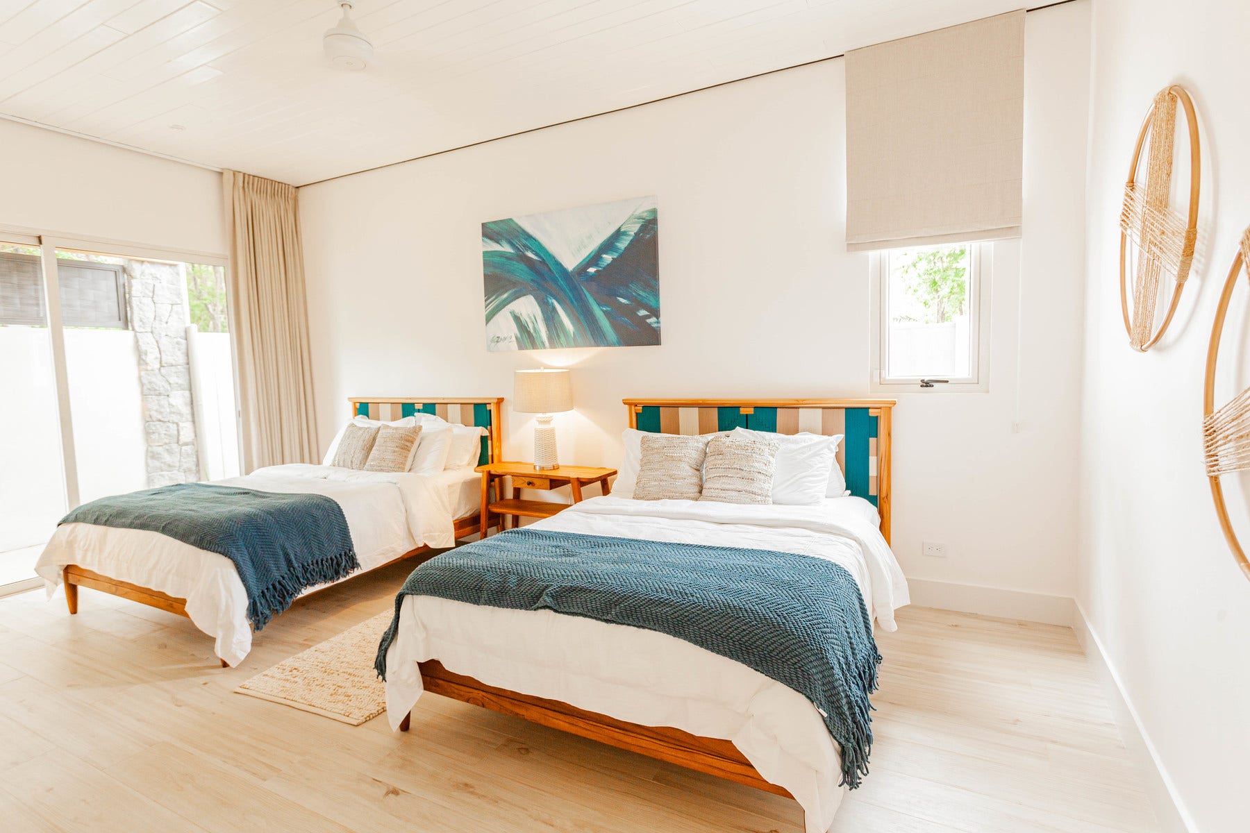 Luxury beachfront home in Langosta — foto 14 de 19