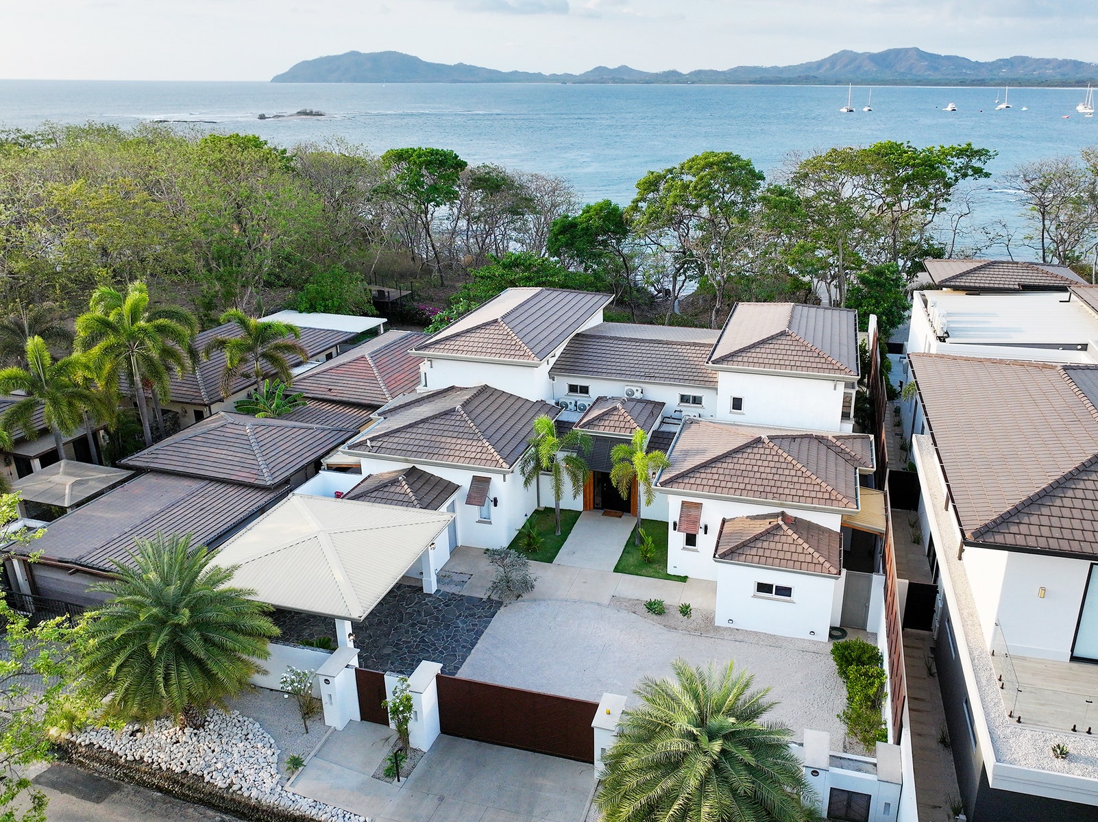 Luxury beachfront home in Langosta, Punta San Francisco, Langosta, Tamarindo, Santa Cruz, Guanacaste, Costa Rica — foto 4 de 5