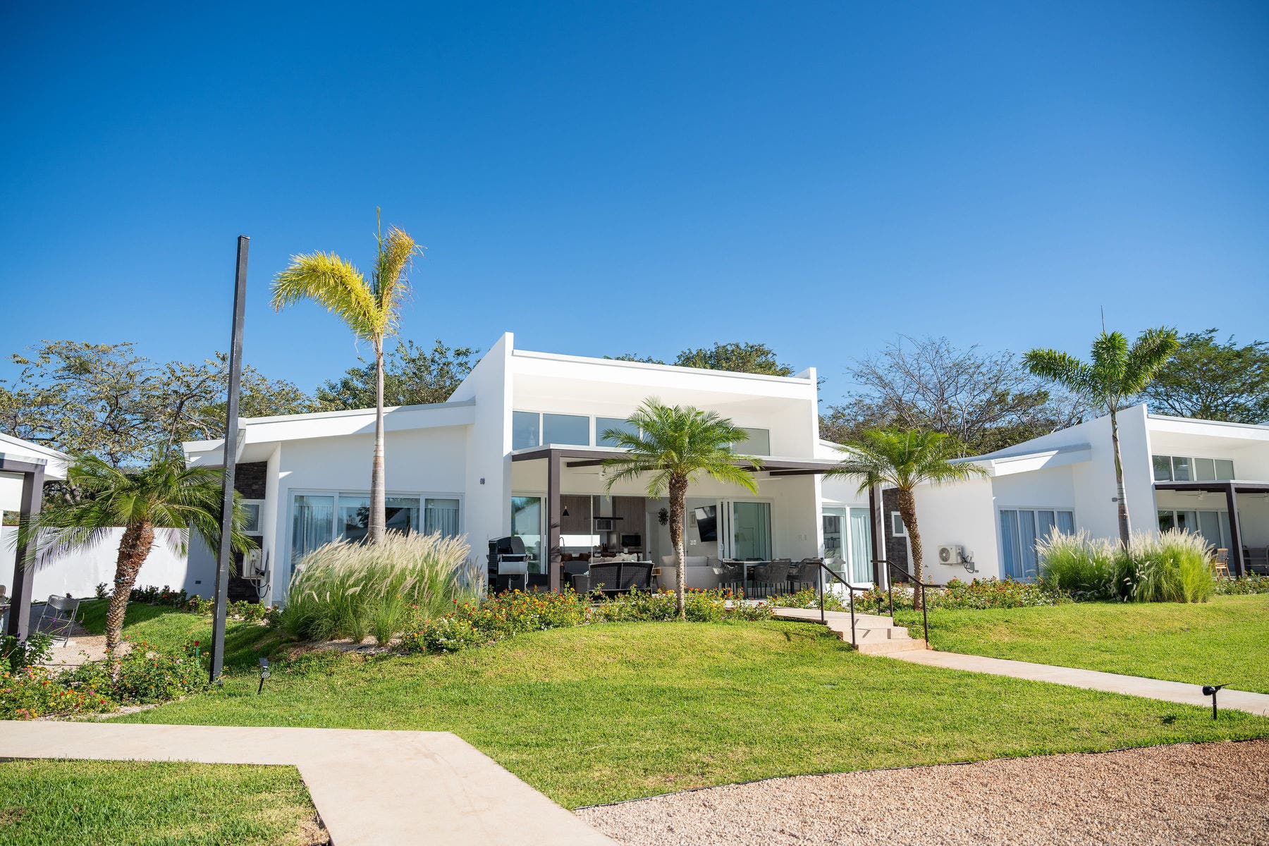Upgraded home close to the beach — photo 17 of 19