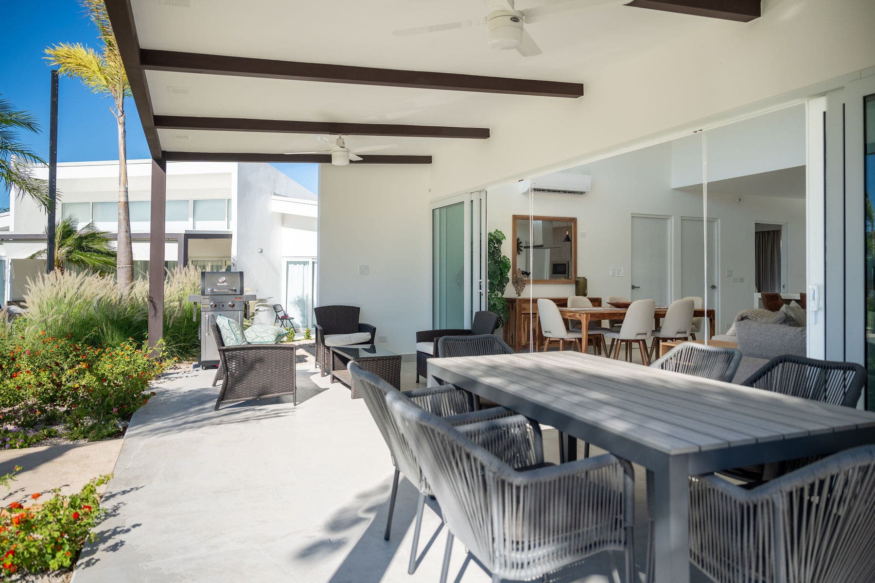 Upgraded home close to the beach — photo 18 of 19