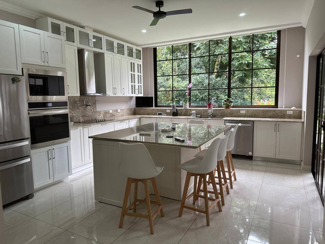 Single Level Home in Gated Community — foto 8 de 19