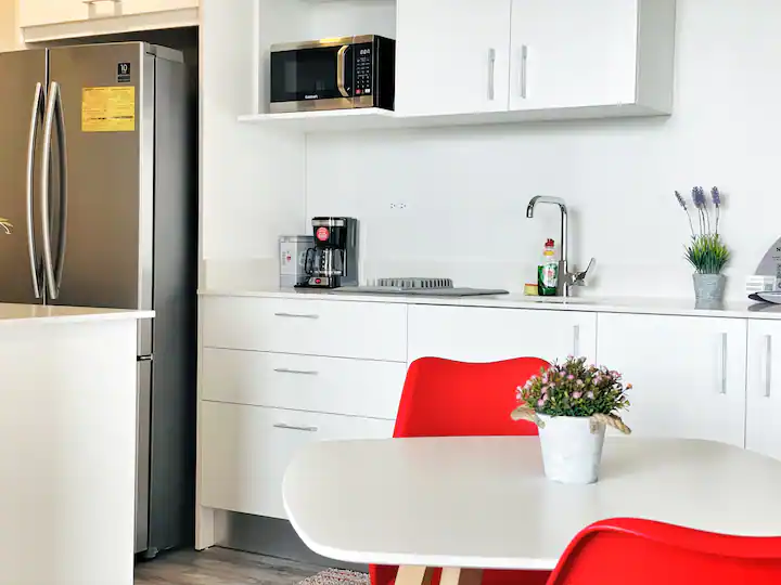 Modern And Stylish Building — photo 3 of 19
