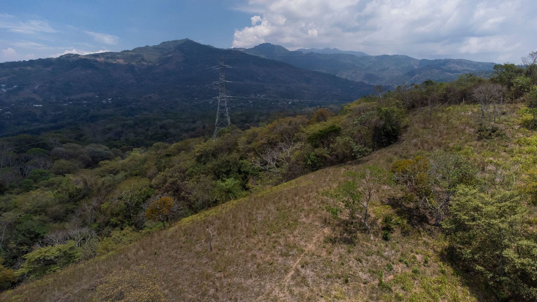 Vista Del Valle — photo 10 of 16