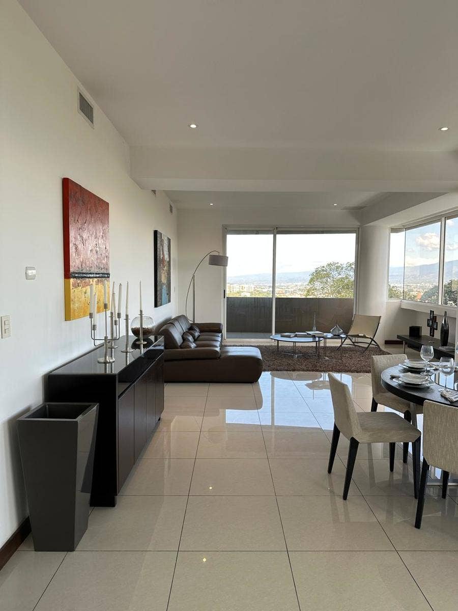 Three Bedroom condo with spectacular views — photo 2 of 19