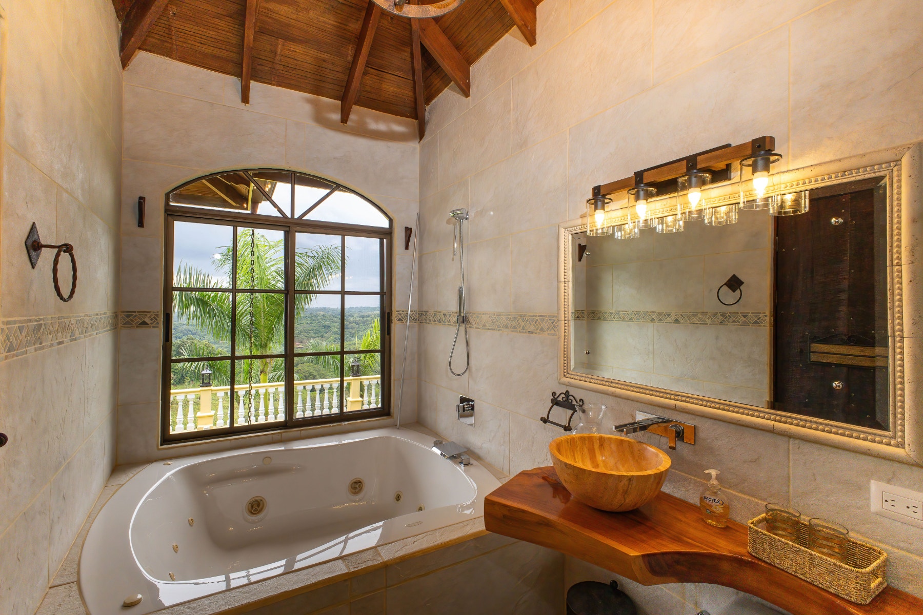 Grand Luxury Estate — foto 15 de 19