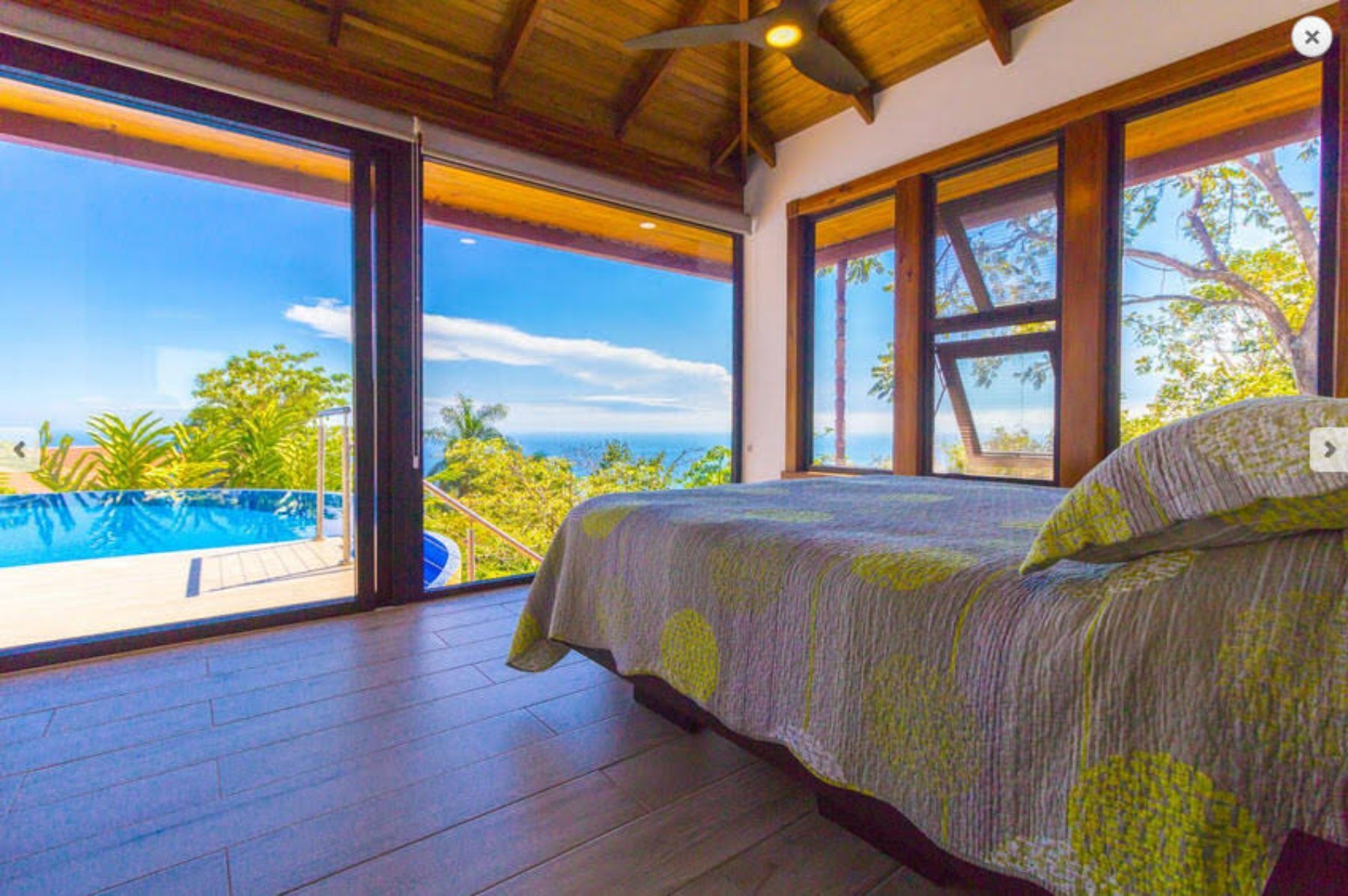 Lavish Estate With Ocean Views — photo 10 of 19