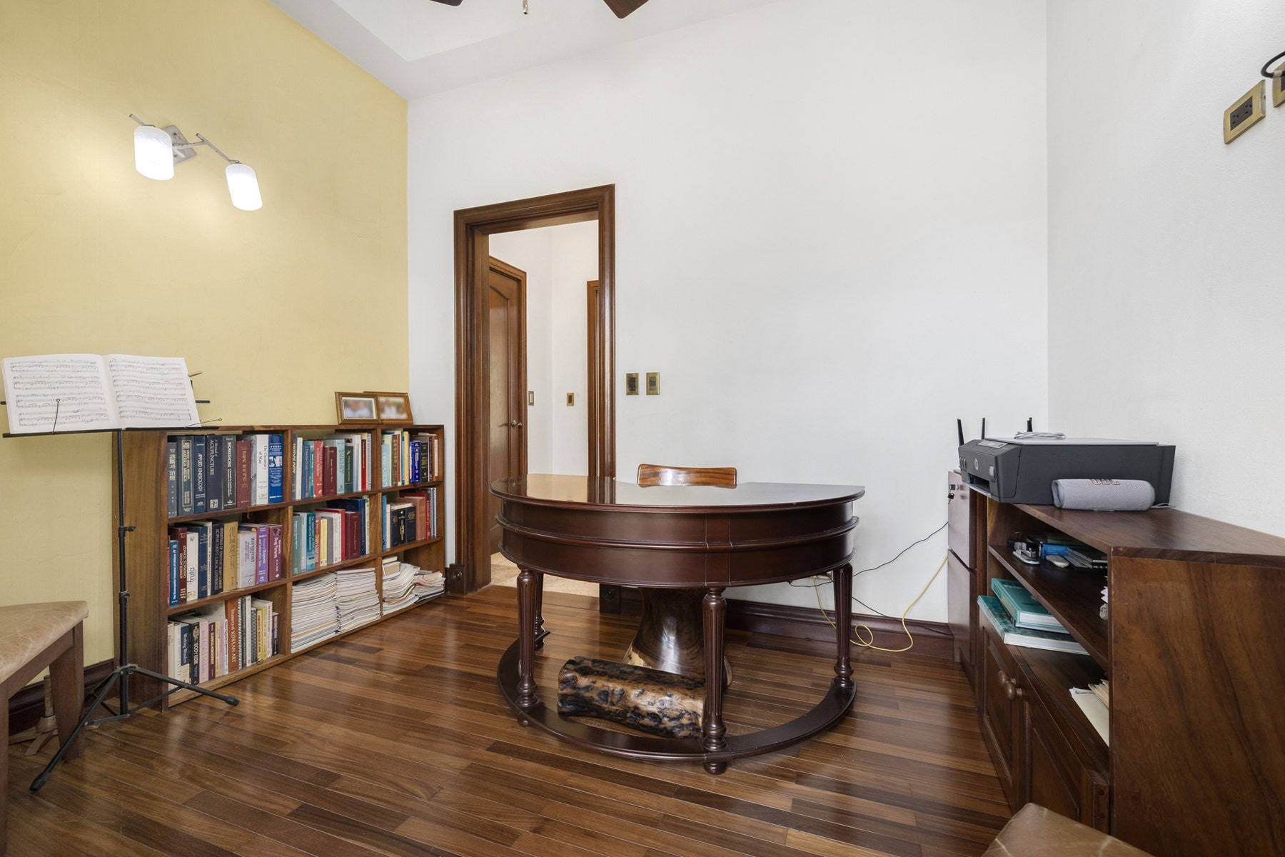 Luxury Home With Guest House — photo 12 of 19