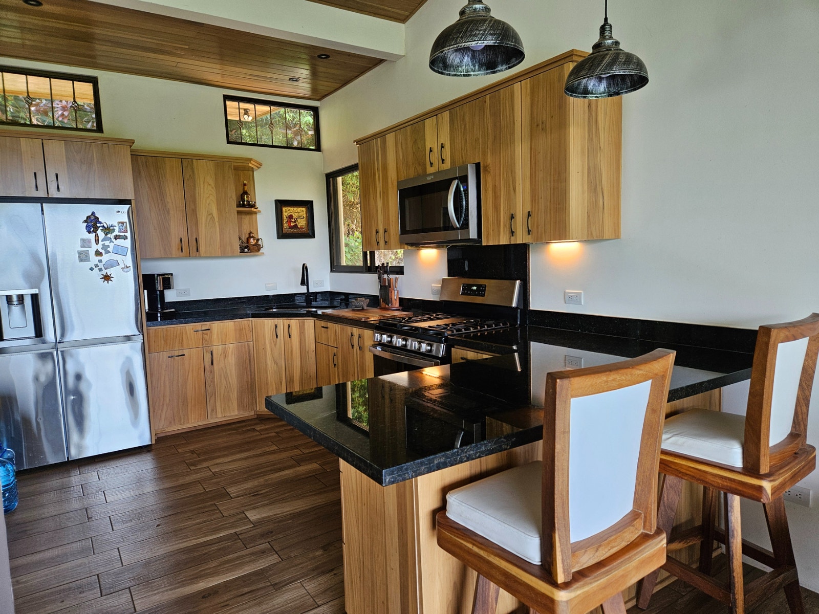 Panoramic Ocean and Sunset View Property — photo 5 of 19