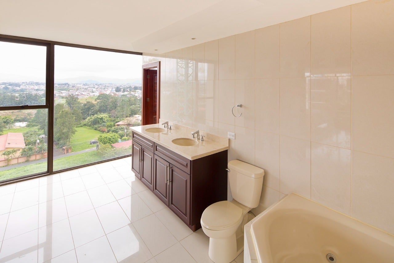 Spacious  Condo in Altos de Marbella Tower, #8 East — photo 11 of 19