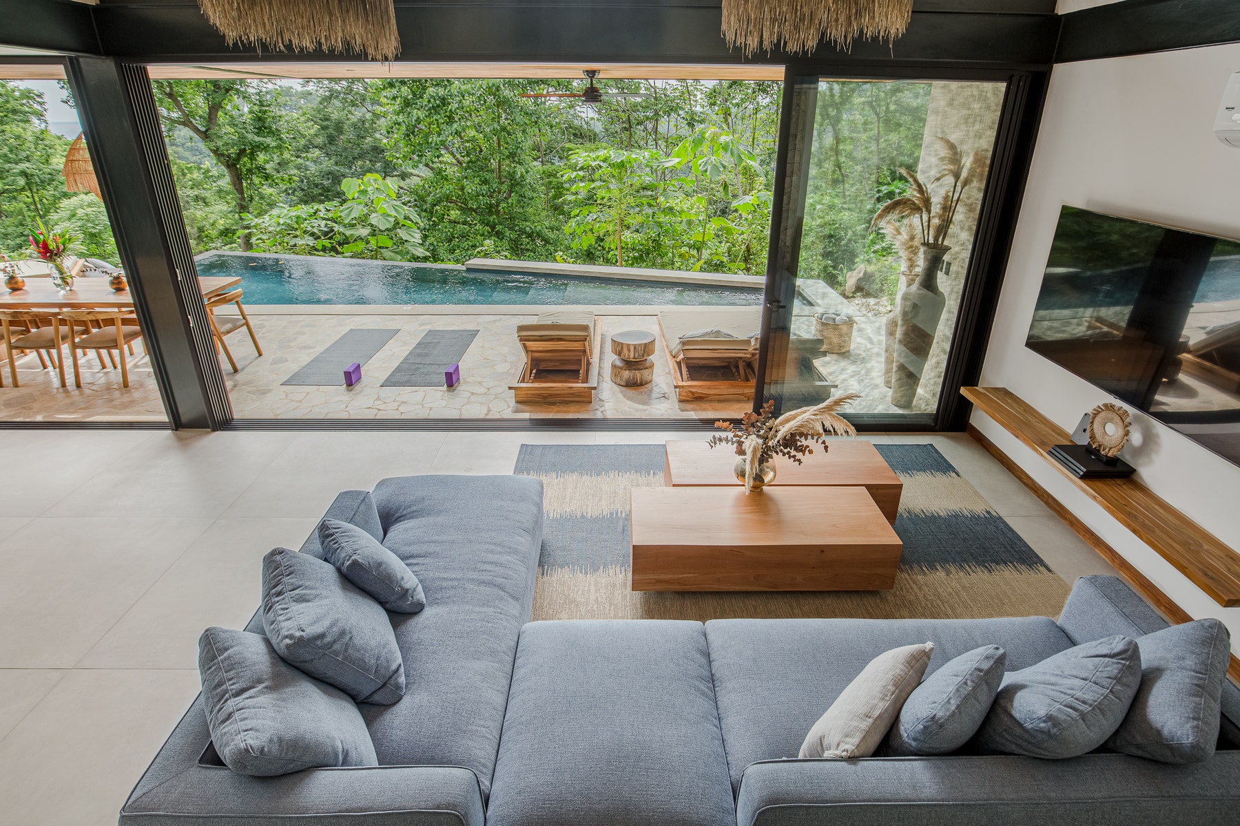 Luxurious Villa Santa Teresa — photo 18 of 19