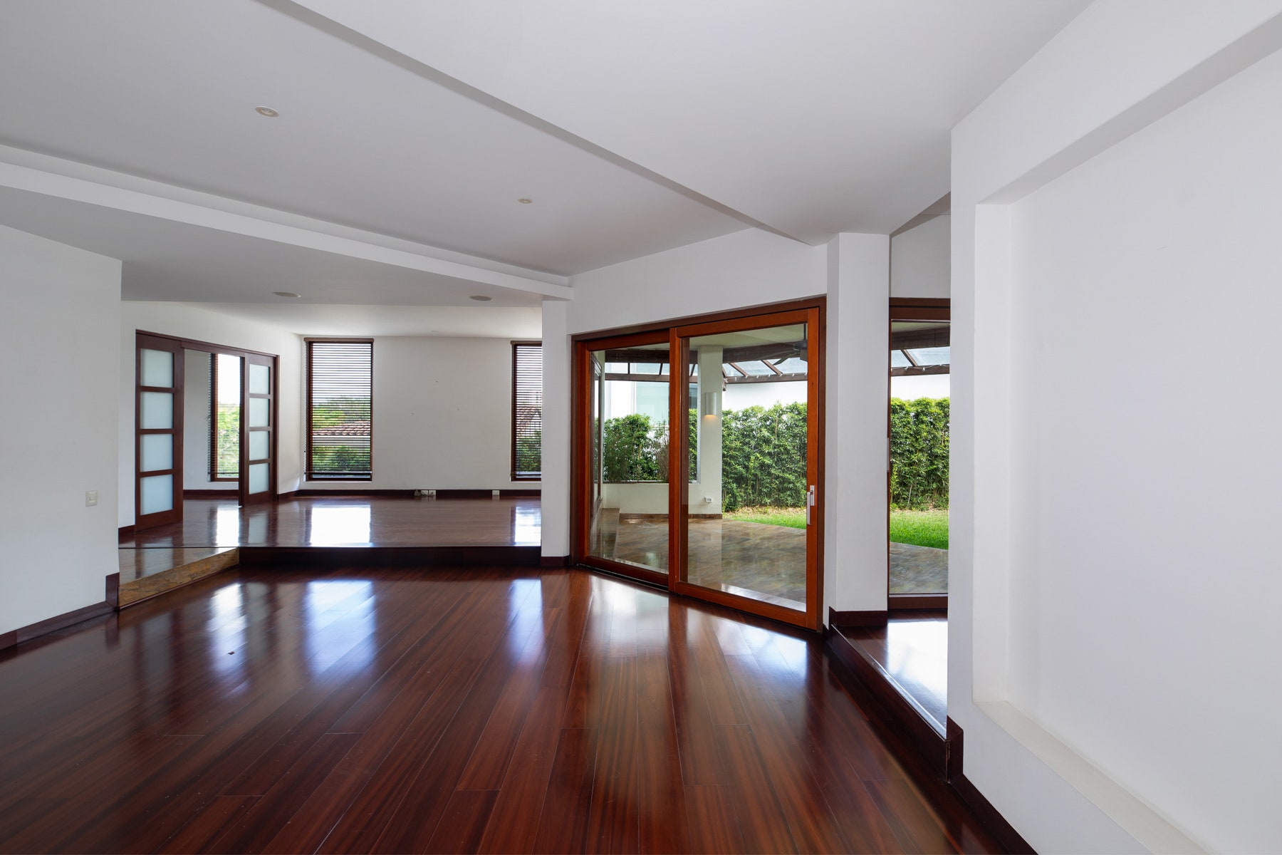 Investment Cerro Alto Modern Home. — photo 4 of 19