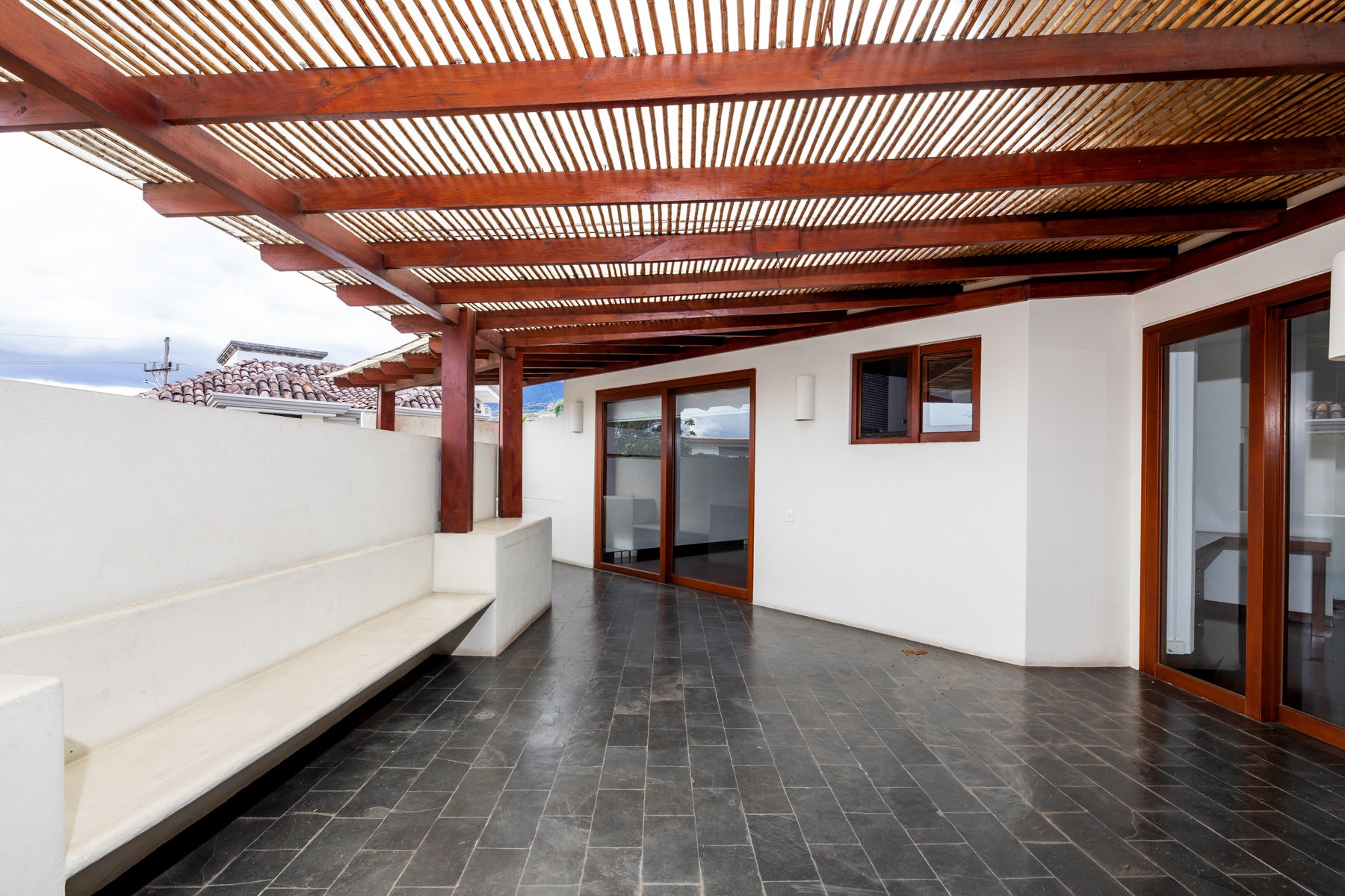 Investment Cerro Alto Modern Home. — photo 11 of 19