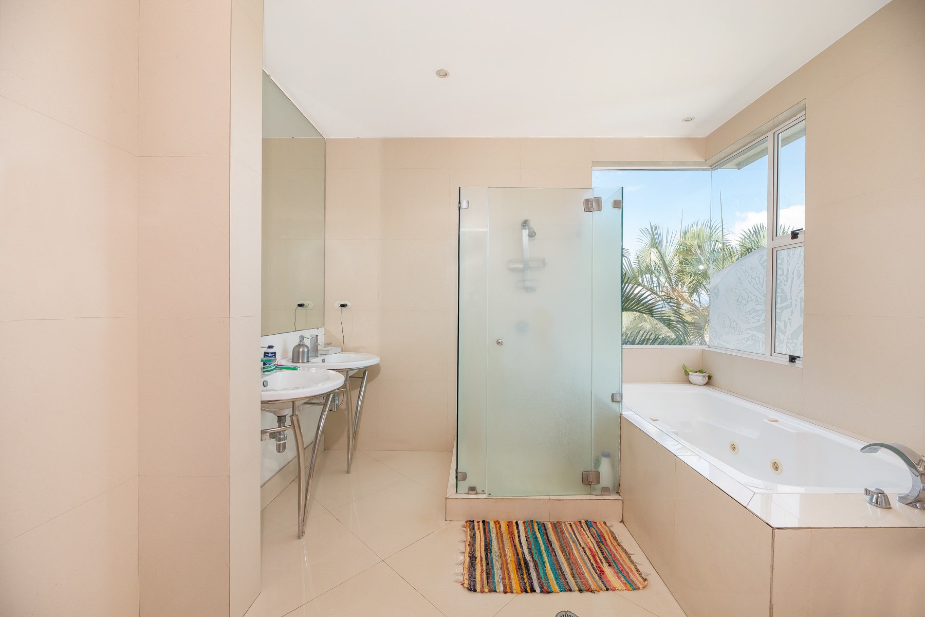 Puerta del Sol Guachipelin Panoramic House. — photo 11 of 19