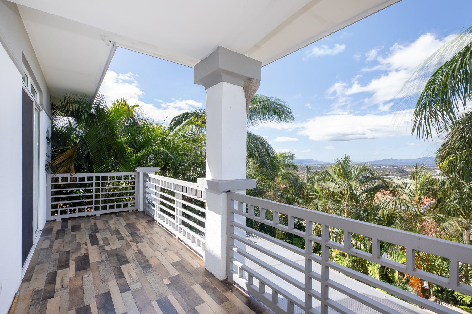 Puerta del Sol Guachipelin Panoramic House. — photo 6 of 19