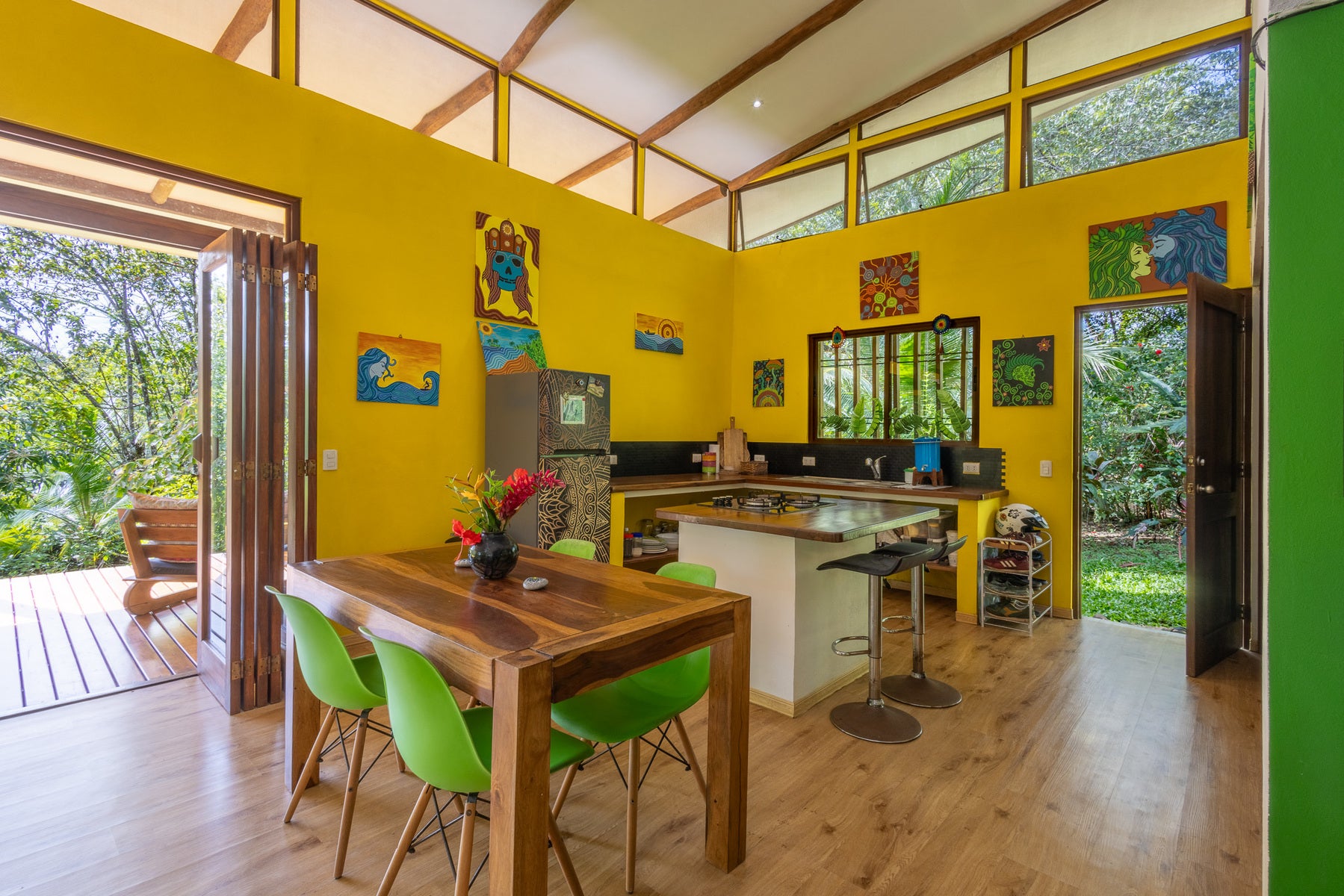 Beautiful Jungle Property with Two Houses — photo 6 of 19