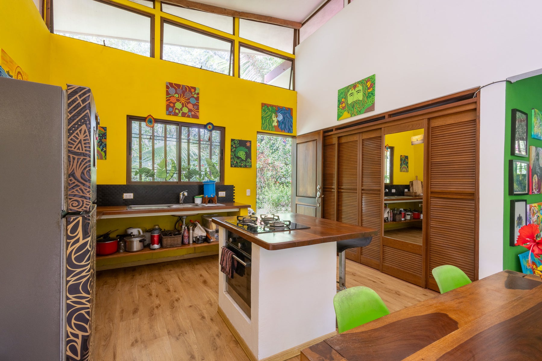 Beautiful Jungle Property with Two Houses — photo 9 of 19