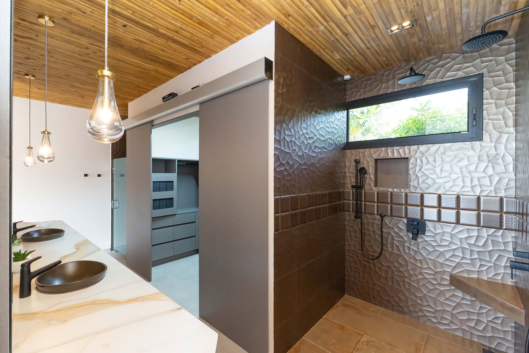 Modern Luxury Villa Near Marina — photo 9 of 19