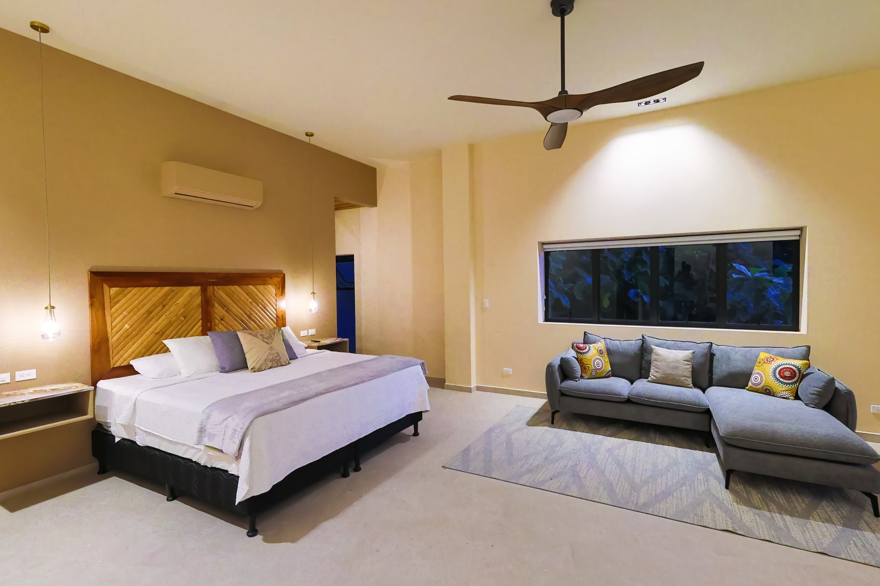 Modern Luxury Villa Near Marina — photo 18 of 19