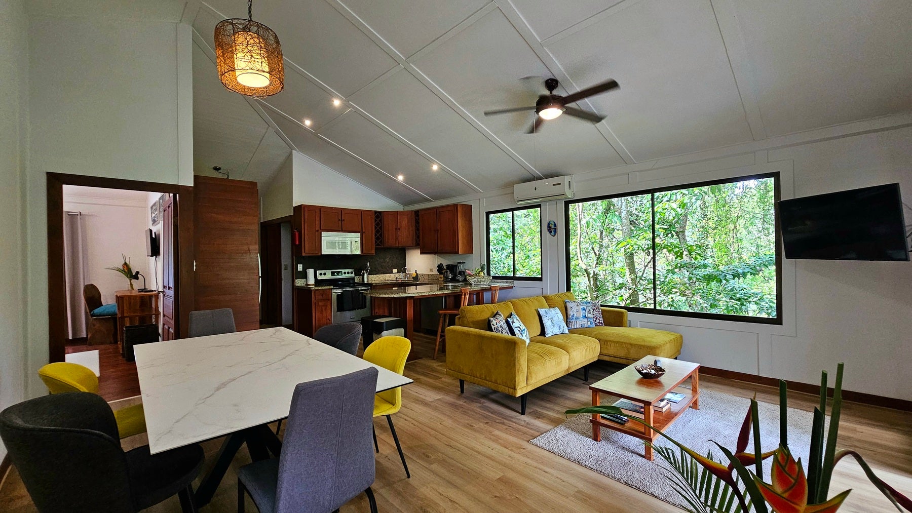 Private Jungle Retreat — photo 3 of 16