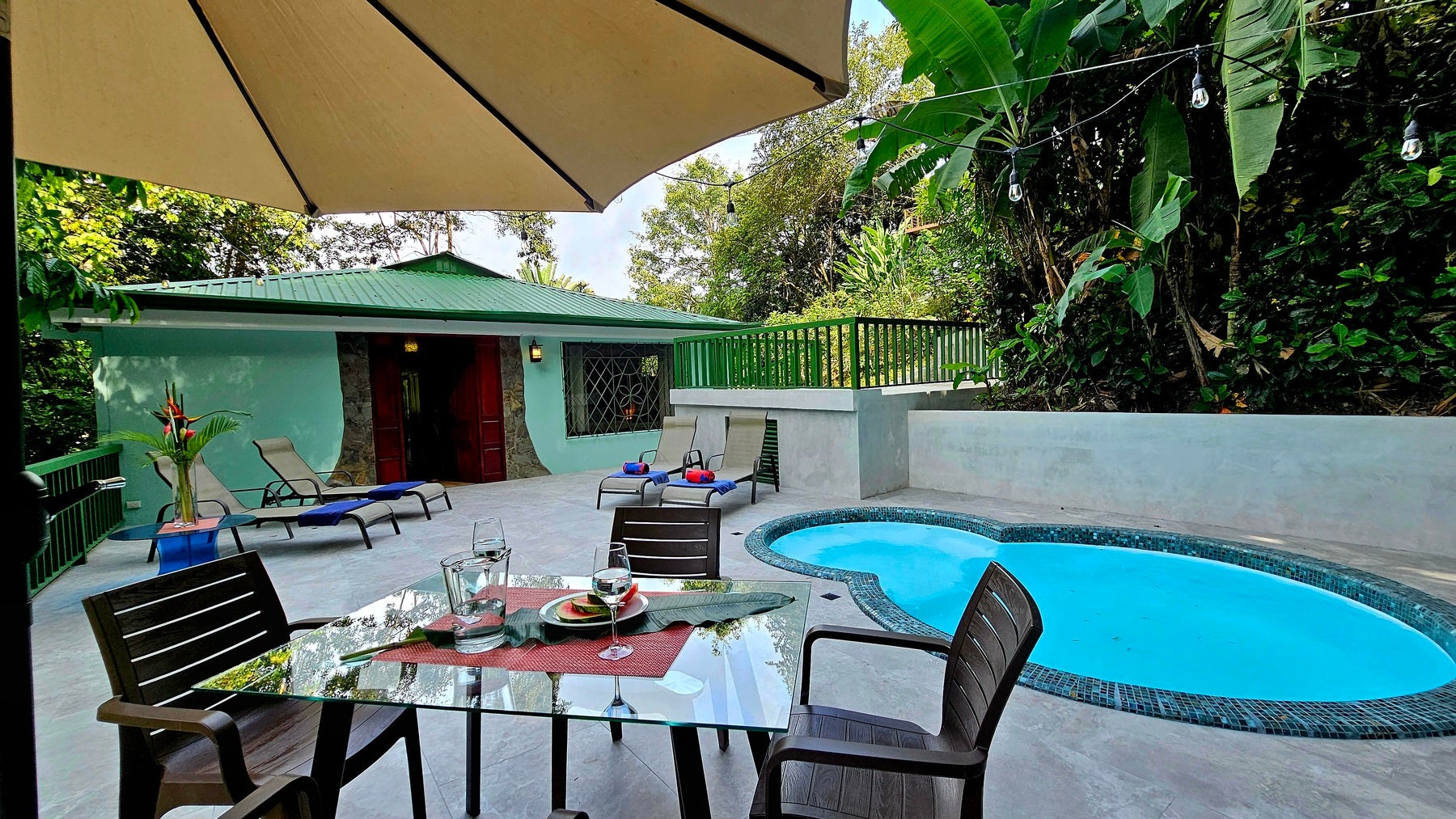 Private Jungle Retreat — photo 16 of 16