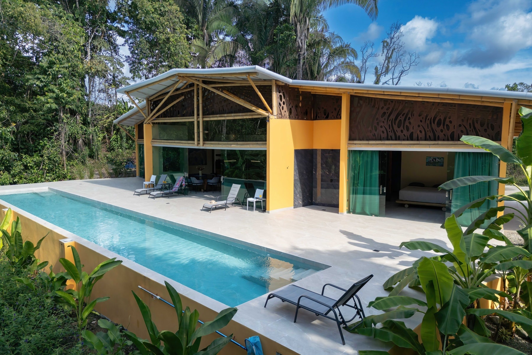 Luxury Jungle Retreat — photo 19 of 19