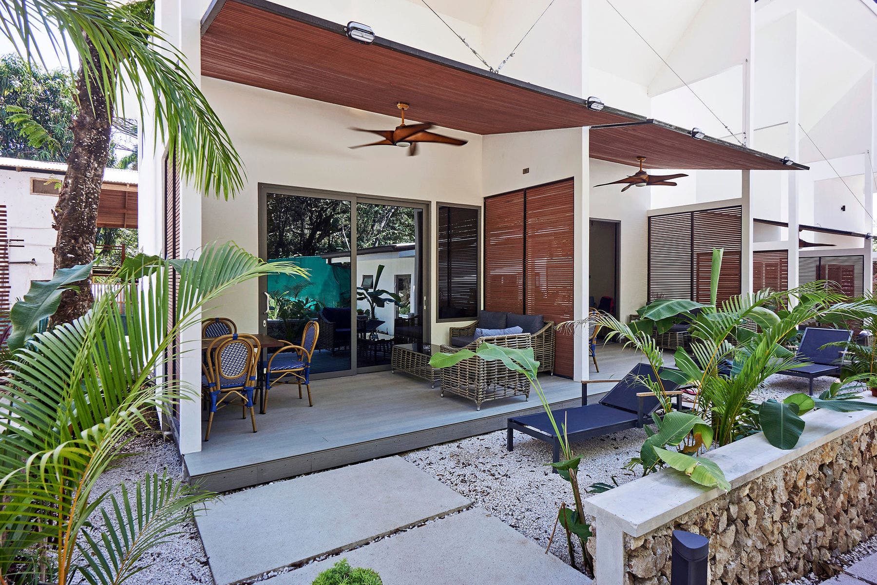 Walk to Beach Boutique Hotel — photo 3 of 19
