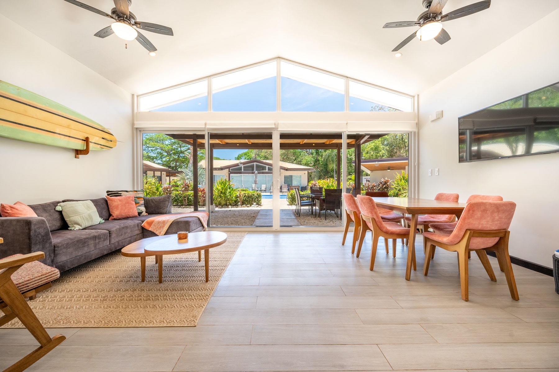 Beach and Surf House — photo 8 of 19