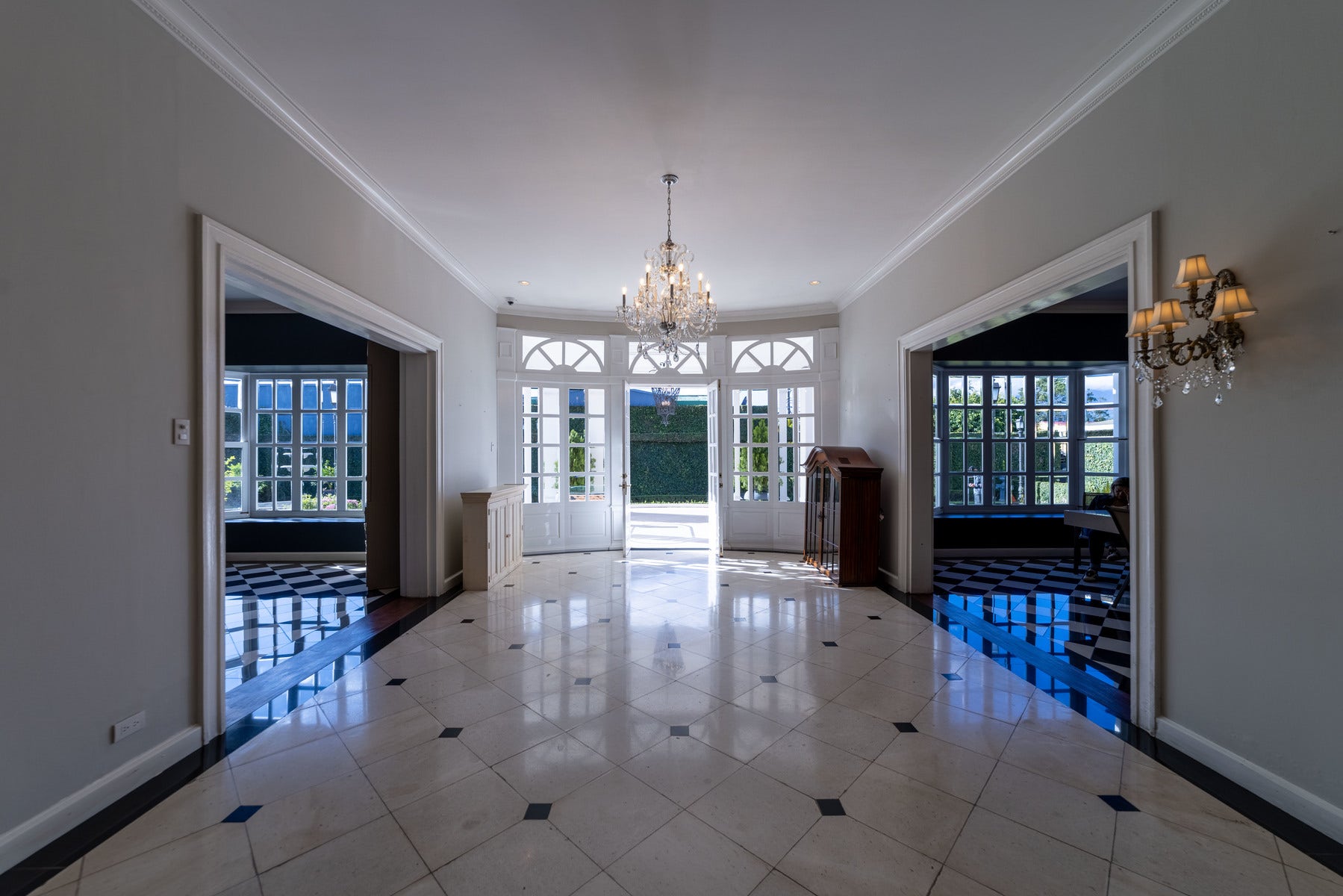 Los Yoses Commercial Property — foto 6 de 16
