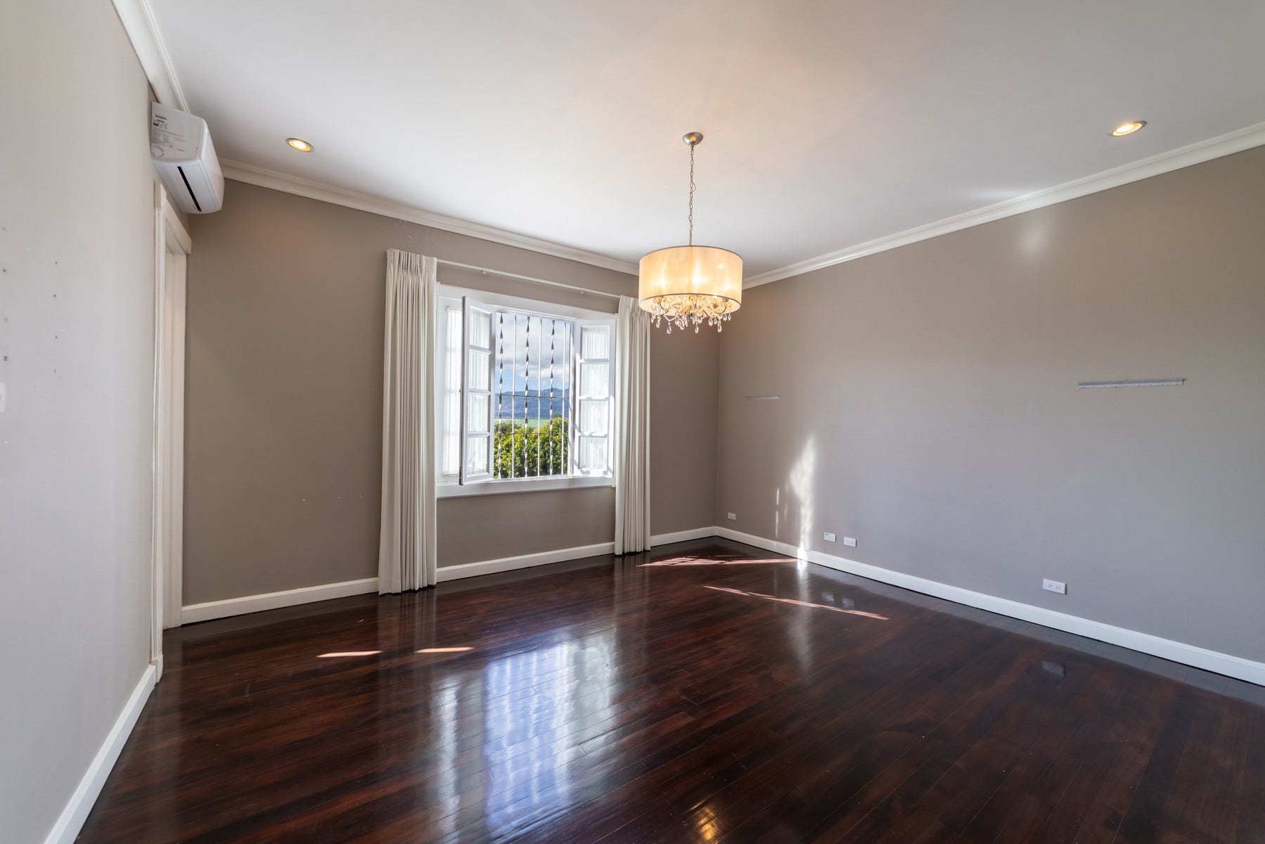 Los Yoses Commercial Property — foto 16 de 16